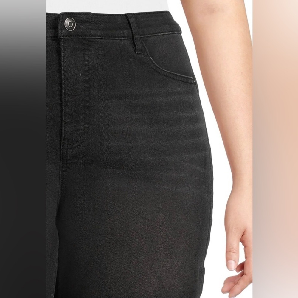 Terra & Sky Womens Plus Size Black Wash 7” Denim Shorts Size 4X - Picture 3 of 7